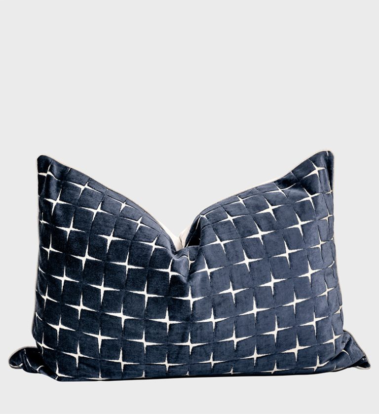JVB_0063_Oversized-Issoria-Midnight-1