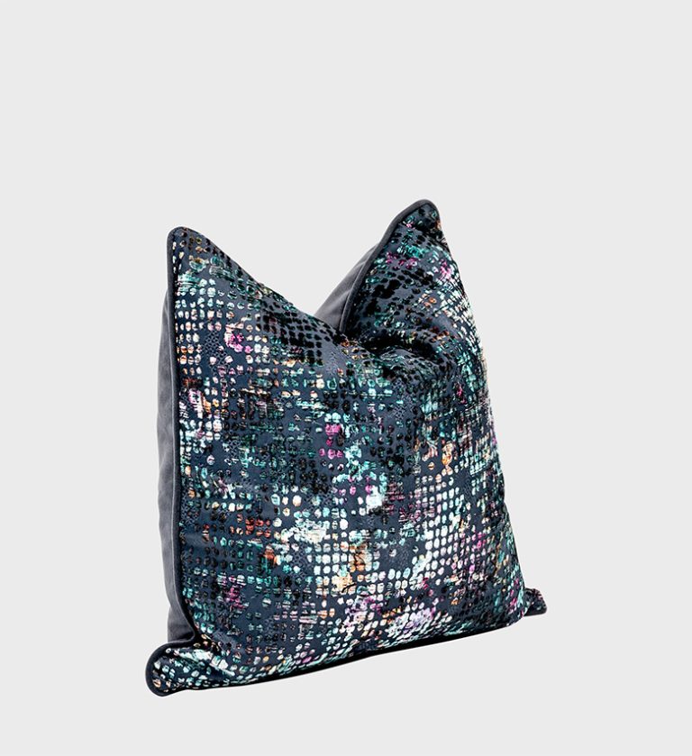 JVB_0069_Scintilla-Midnight-1